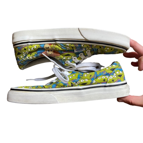 Vans x Disney Pixar Toy Story Glow in the Dark Aliens Sneakers Size 6 - Picture 5 of 11